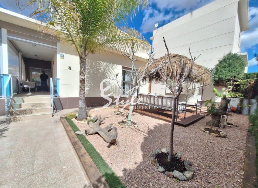 Chalet independiente en venta en Ciudad Quesada, Rojales, Costa Blanca. ID 2696