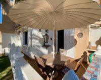 Comprar adosado con jardín y piscina en Los Frutales, Torrevieja, a 200 m de la playa. ID 6141