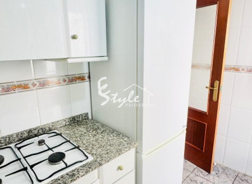 Comprar Apartamento Ático con vistas al mar en Torrevieja a 200m de las Playas del Cura y Los Locos. ID ST-6344