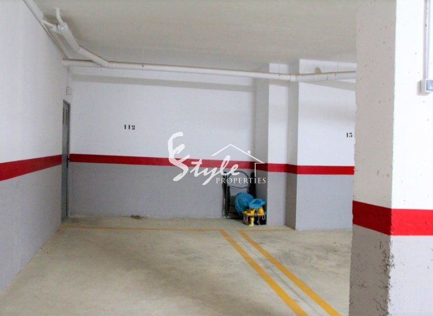 Comprar apartamento con piscina en Villamartin cerca del golf. ID 6115