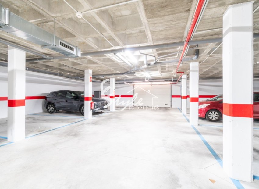 Comprar apartamento con piscina en Villamartin cerca del golf. ID 6332