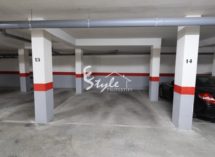 Comprar Apartamento con piscina y cerca del mar en Mil Palmeras, Orihuela Costa. ID: 6349