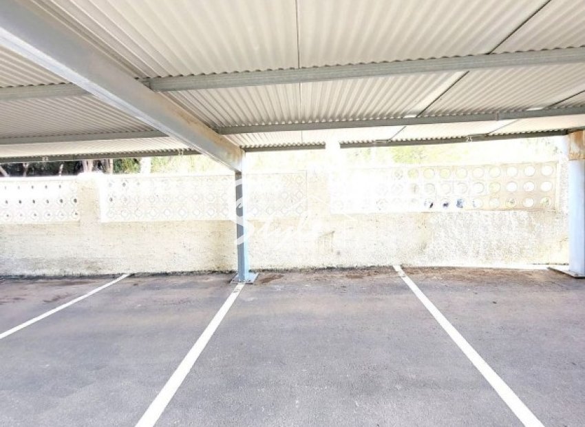 Comprar Apartamento con vistas al mar en Campoamor, Orihuela Costa. ID: 6321