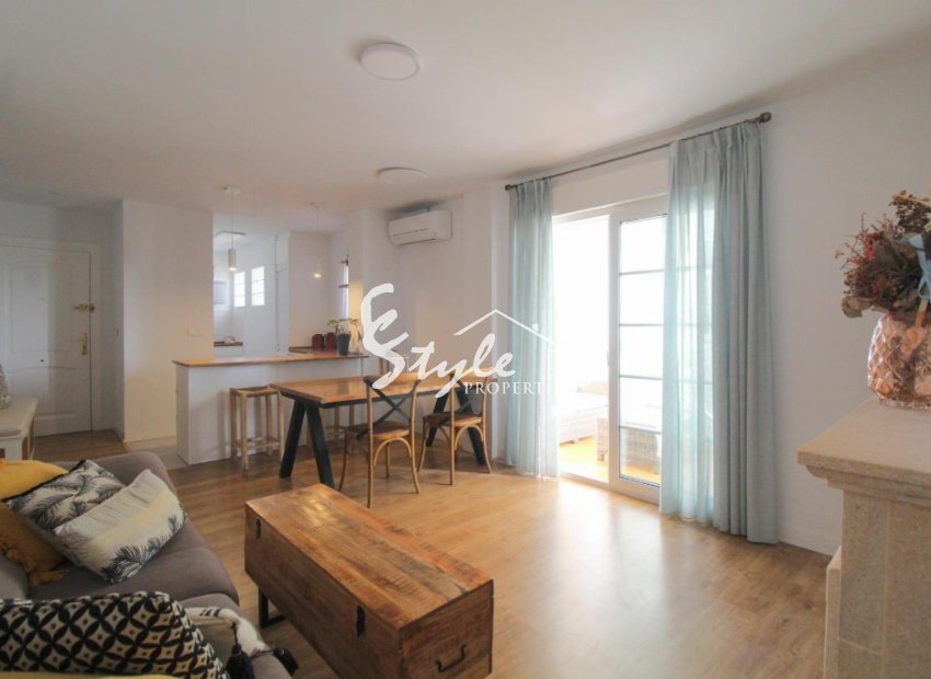 Comprar Apartamento en la playa de Torrevieja a 200 metros del mar. ID ST-6346