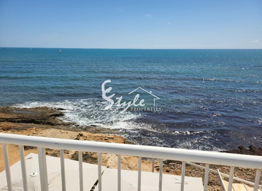 Comprar Apartamento en la playa de Torrevieja a 50 metros del mar. ID 6188