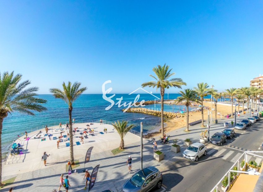 Comprar Apartamento en la playa de Torrevieja a 50 metros del mar. ID 6304
