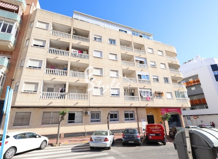 Comprar Apartamento en la playa de Torrevieja a 800 metros del mar. ID 6335