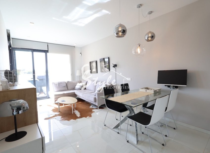 Comprar Apartamento en Los Altos, Orihuela Costa. ID 6252