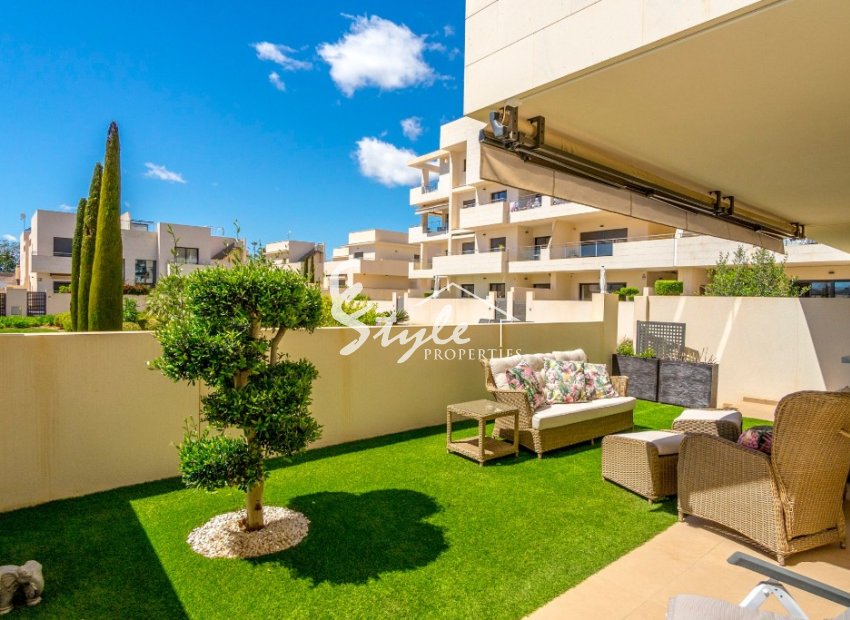 Comprar apartamento en Los Dolses, cerca del campo de golf en Villamartin, Costa Blanca. ID 6058