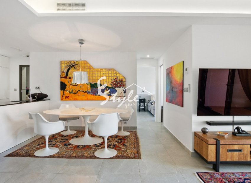 Comprar apartamento en Los Dolses, cerca del campo de golf en Villamartin, Costa Blanca. ID 6058