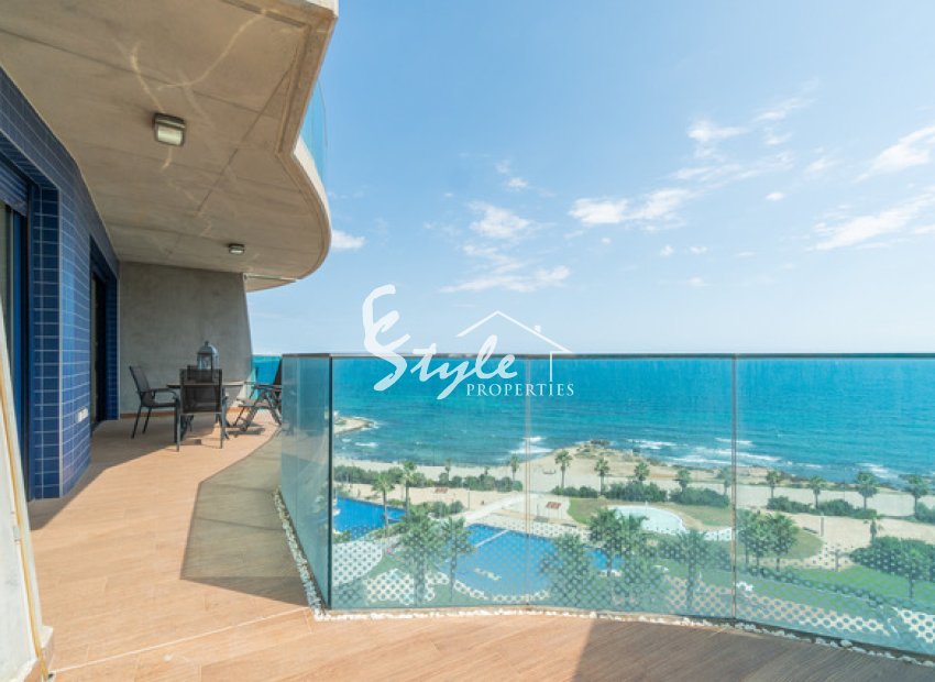 Comprar apartamento en primera línea del mar con vistas panorámicas en Sea Senses, Punta Prima. ID 4261