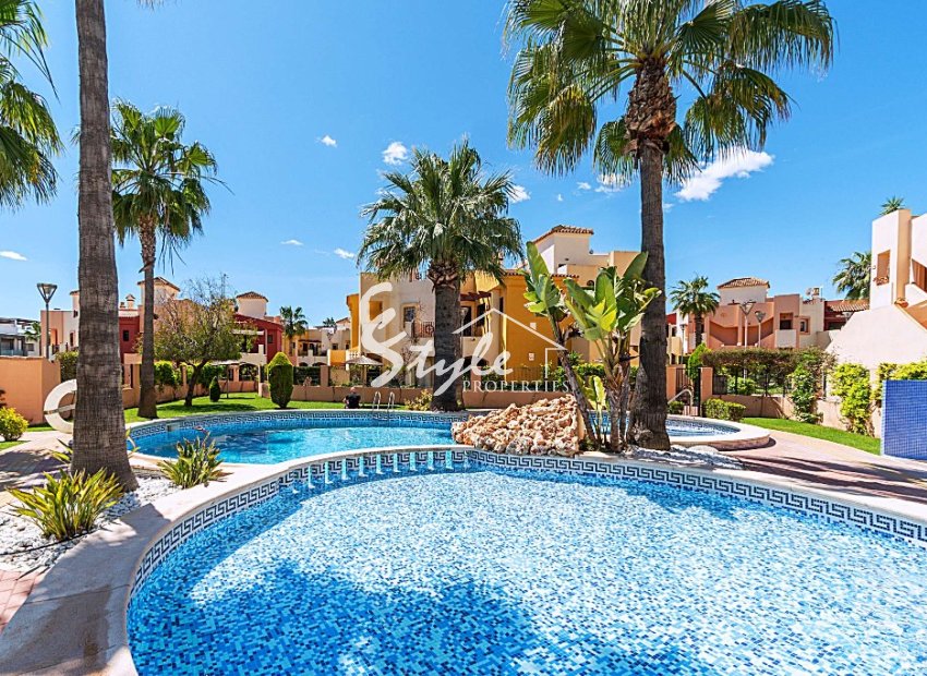 Comprar Ático cerca del mar en Punta Marina, Orihuela Costa, Costa Blanca. ID 4816