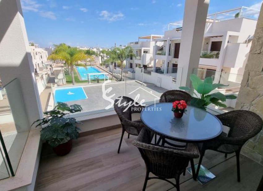 Comprar bungalow en Residencial BALCONES DE AMAY de Urb. Los Balcones, Torrevieja. ID 6313