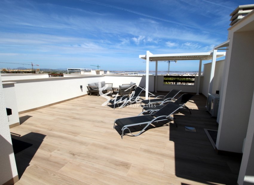Comprar bungalow en Residencial BALCONES DE AMAY de Urb. Los Balcones, Torrevieja. ID 6313