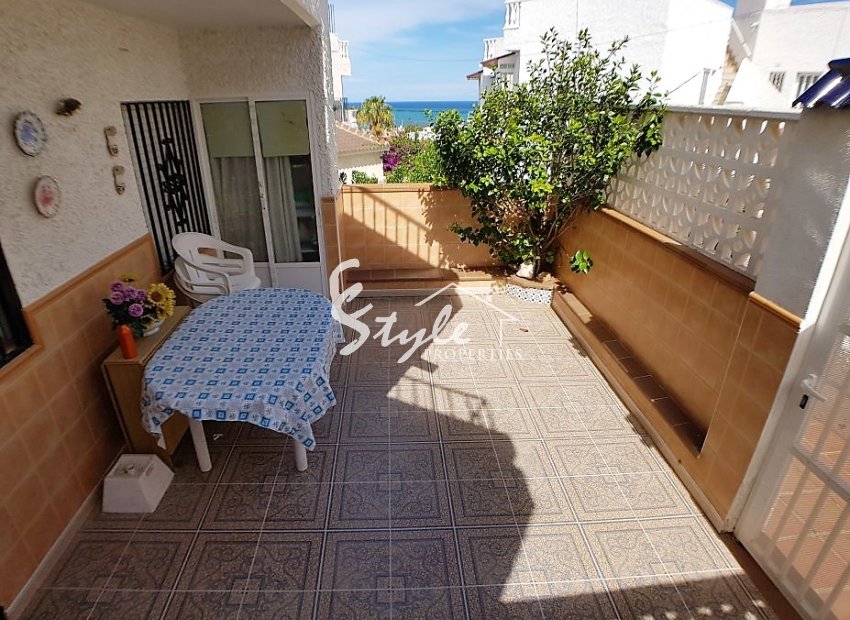 Comprar bungalow planta baja en La Mata, Torrevieja cerca del mar. ID 4642