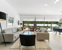 Comprar casi nueva villa en Dehesa de Campoamor al lado del mar. ID 4285