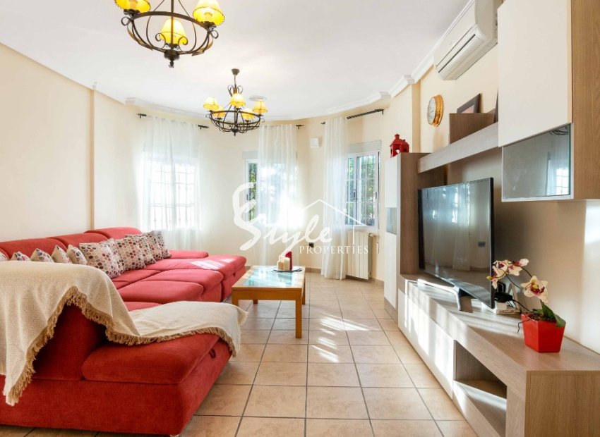 Comprar Chalet 5D en La Florida al lado del mar. ID 6155