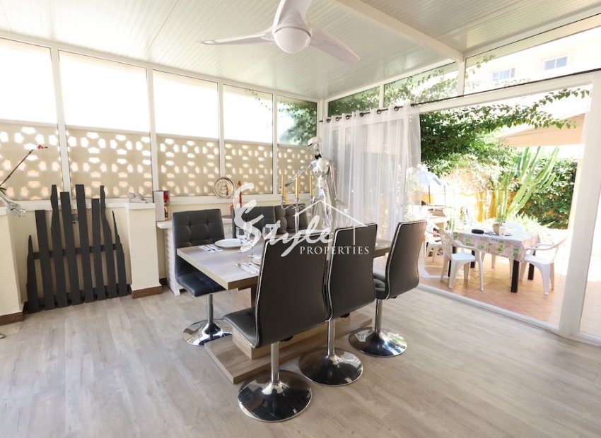 Comprar Chalet con piscina en Cabo Roig, Orihuela Costa cerca del mar. ID 6268