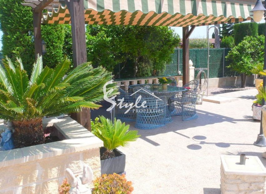 Comprar finca con una gran parcela en Dolores, Costa Blanca. ID: 4063