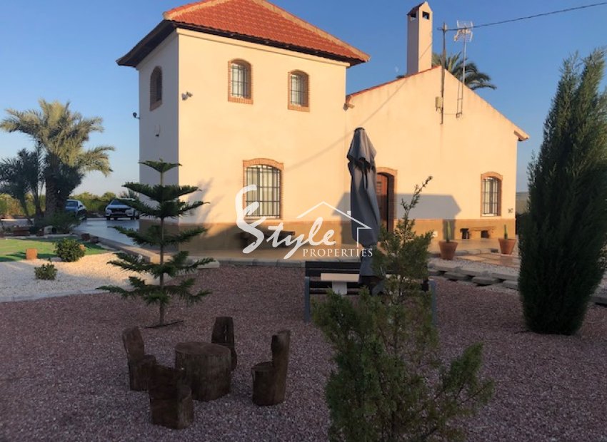 Comprar nueva villa con parcela y piscina privada en Callosa del Segura. ID ON1368 