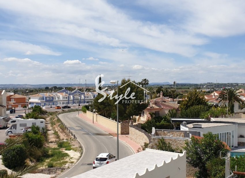 Comprar nueva villa con parcela y piscina privada en Ciudad Quesada cerca del mar. ID ON1145_44