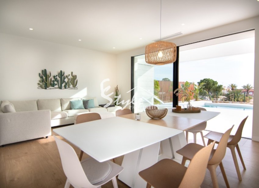 Comprar nuevas villas al lado de Los Montesinos en Costa Blanca. ID ON1123_33