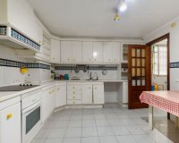 Comprar piso a solo 100 metros de la playa en Torrevieja. ID 6209