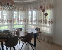 Comprar villa con piscina y jardín privado en venta en Callosa del Segura de Orihuela Costa. ID 6048