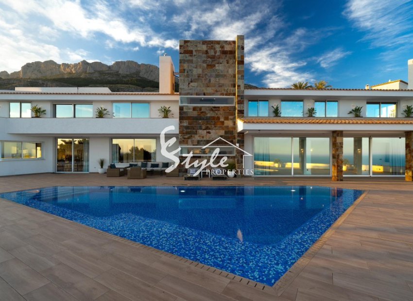 Comprar Villa de lujo con vistas al mar en ALTEA, Costa Blanca. ID 6315