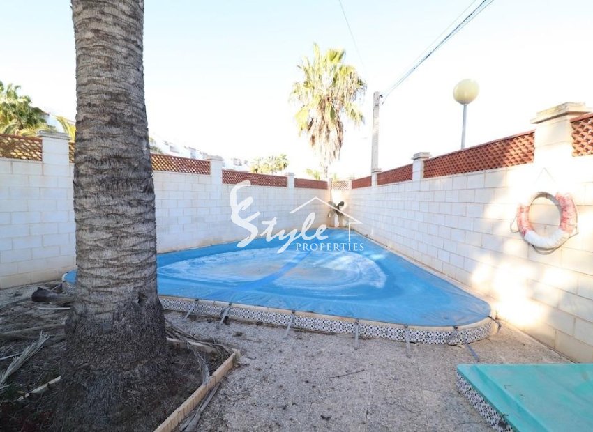 Comprar villa independiente cerca del campo de golf en Los Dolses, Villamartin. ID: 6267