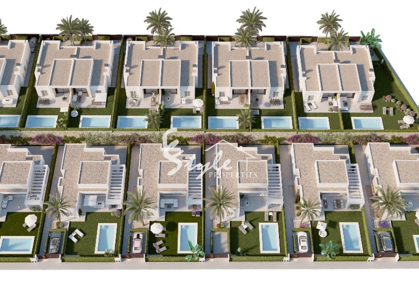 Detached Villas for sale on the golf course Costa Blanca South, Spain