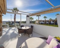 Dúplex moderno de 3 habitaciones en venta en Villamartín – Orihuela Costa. ID2782