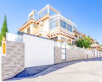 Elegante casa adosada con vistas al mar en venta en La Campana, Punta Prima, Costa Blanca. ID2860