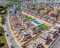 En venta adosado de 3 dormitorios en Vista Azul XXII, Punta Prima, Costa Blanca. ID2218
