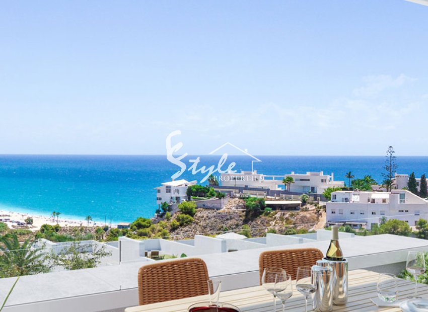 En venta adosado nuevo en Costa Blanca,Spain.ON1239