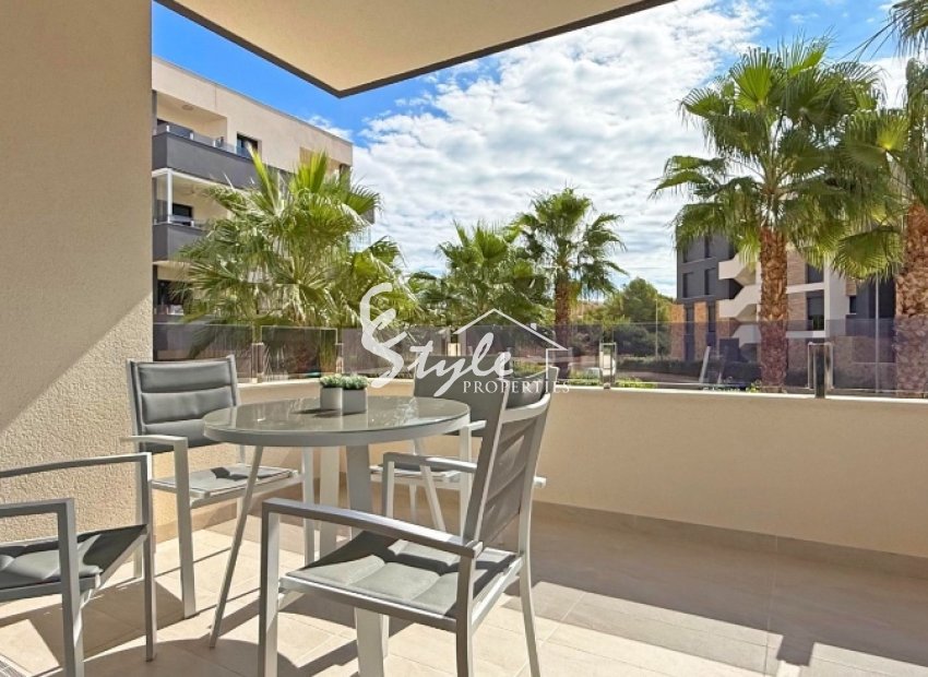 En venta apartamento en Los Altos, Orihuela Costa .ID2593 