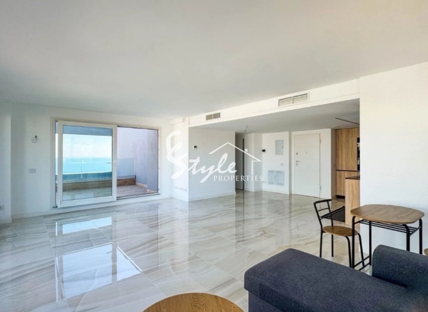 En venta ático  con vistas panorámicas al mar en Punta Prima ,Alicante, Costa Blanca, Spain ID 2607