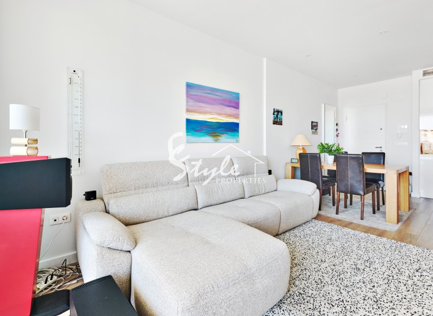 En venta ático en Villamartín, Orihuela Costa. ID2854