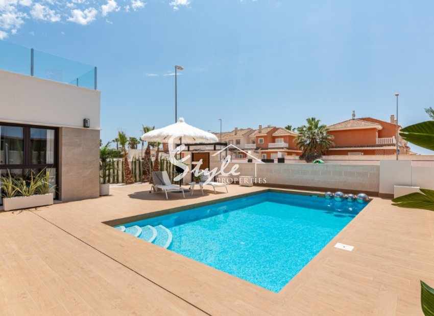  En venta nueva villa en la urbanización  de Ciudad Quesada, Alicante ,Costa Blanca ON1414