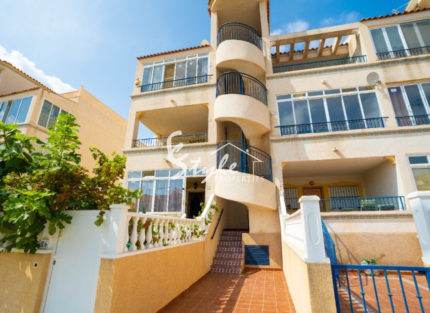 En venta piso en Cinuelica R6, Punta Prima, Costa Blanca, España. ID3338