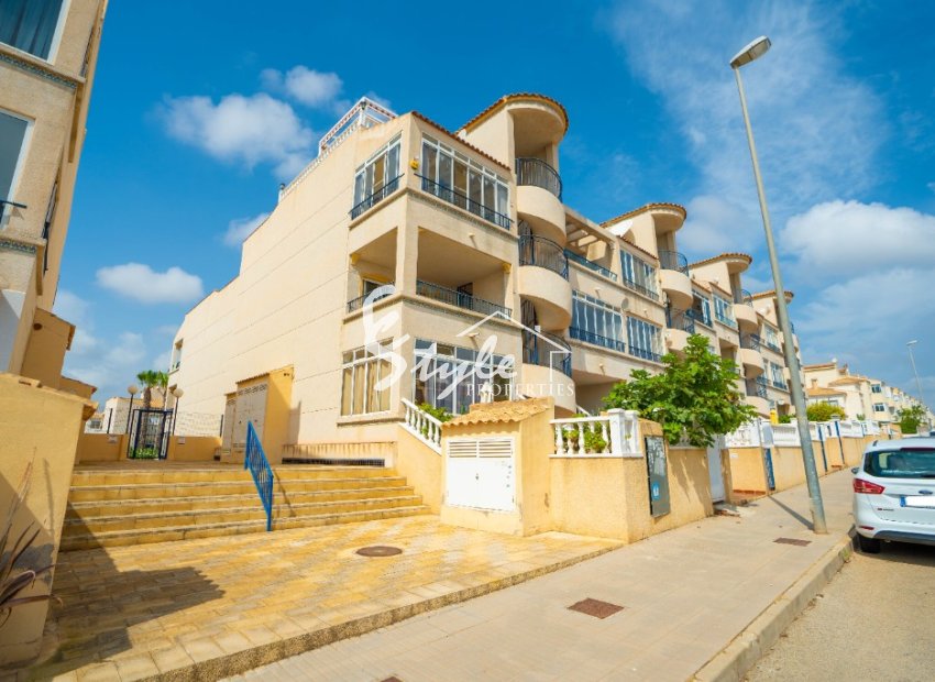En venta piso en Cinuelica R6, Punta Prima, Costa Blanca, España. ID3338