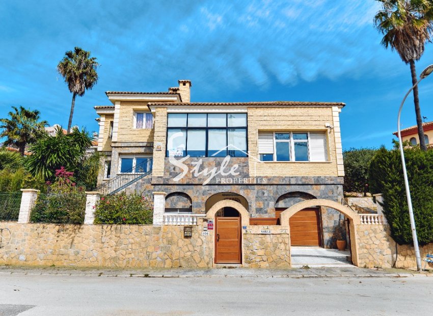 Exclusiva villa de lujo en venta en Campoamor, Costa Blanca, España