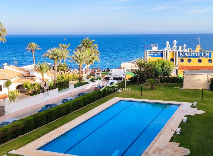 first line apartment close to the sea  for sale in Punta Prima, Alicante, Costa Blanca, Spain 