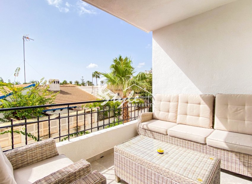 For rent 2 bedroom apartment near the sea in Punta Prima, Costa Blanca, Spain. ID100