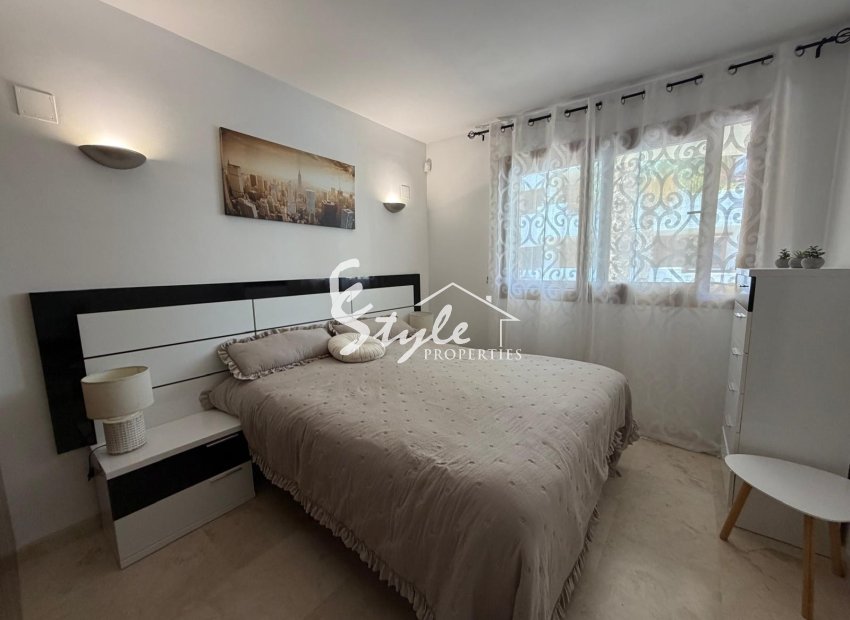 For Sale 2 Bedroom Apartment with Pool Views in La Recoleta, Punta Prima, Costa Blanca. ID2223