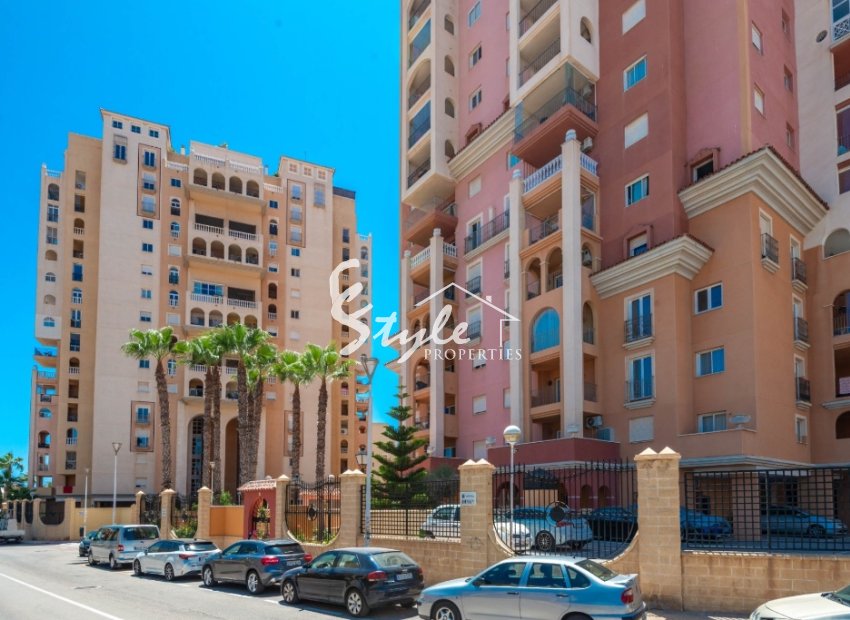 For sale  3 bedroom apartment in Las Atalayas, Los Locos, Torrevieja, Costa Blanca, Spain/ ID1946