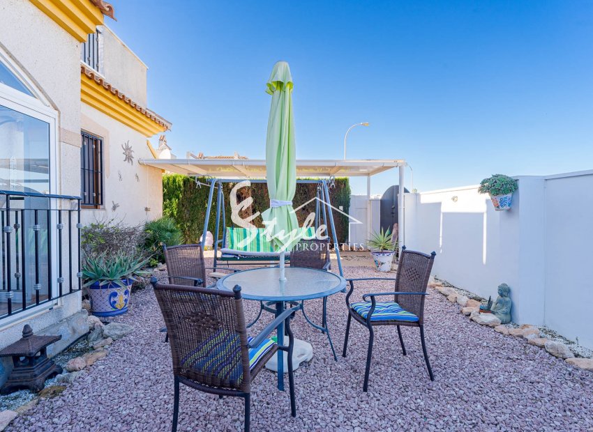 For sale 3 bedroom quad house in IRIA I, Play Flamenca, Orihuela Costa, Costa Blanca . ID3077
