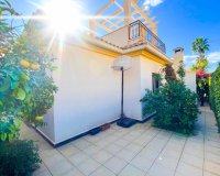 For sale a detached villa with a swimming pool in Doña Pepa, Cuidad Quesada, Costa Blanca, Spain. ID1356