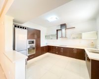 For sale a detached villa with a swimming pool in Doña Pepa, Cuidad Quesada, Costa Blanca, Spain. ID1356