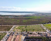 For sale a detached villa with a swimming pool in Doña Pepa, Cuidad Quesada, Costa Blanca, Spain. ID1356